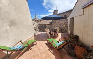 Stunning home in Faugères with 3 Bedrooms