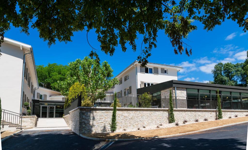 Stunning home in Fayence with 2 Bedrooms, WiFi and Outdoor swimming pool 83440 Fayence