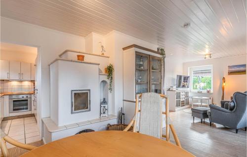 Stunning home in Friedrichskoog with 2 Bedrooms, Sauna and WiFi