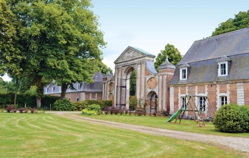 Stunning home in Gouy Saint Andre with 2 Bedrooms and WiFi