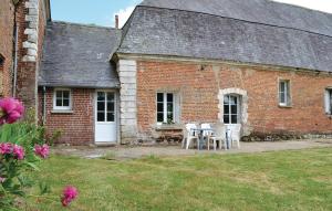 Stunning home in Gouy Saint Andre with 2 Bedrooms and WiFi