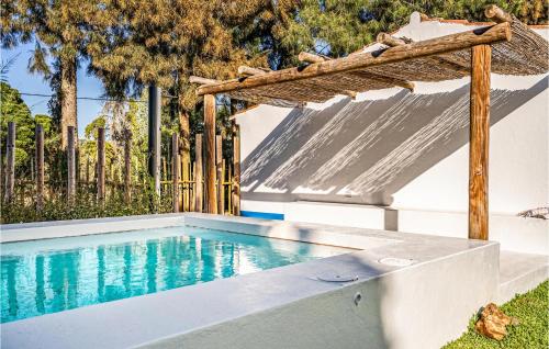 Stunning home in Grndola with WiFi, Private swimming pool and Outdoor swimming pool