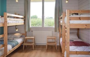 Stunning home in Guisseny with 2 Bedrooms, Sauna and WiFi