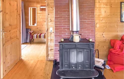 Stunning home in Hayingen with Sauna and 3 Bedrooms