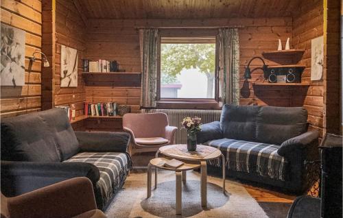 Stunning home in Hayingen with Sauna and 3 Bedrooms
