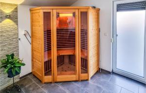 Stunning home in Insel Poel with Sauna, WiFi and 3 Bedrooms