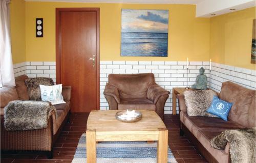 Stunning home in Kamminke with 4 Bedrooms and WiFi
