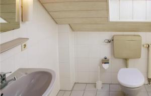 Stunning home in Kirchheim with 5 Bedrooms and WiFi