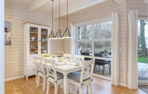 Stunning home in Krems II-Warderbrck with Sauna, WiFi and 3 Bedrooms