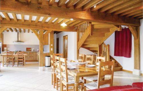 Stunning home in La Croupte with 4 Bedrooms, WiFi and Outdoor swimming pool