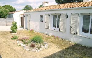 Stunning home in La Faute sur Mer with 2 Bedrooms and WiFi