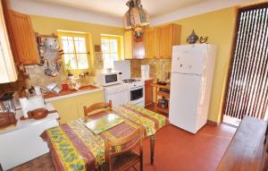 Stunning home in La Garde with 2 Bedrooms, Internet and Outdoor swimming pool