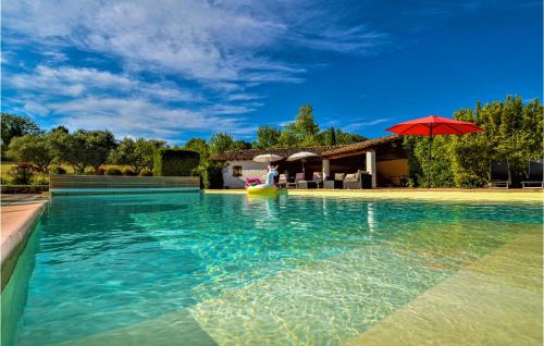 Stunning home in La Roque sur Cze with Outdoor swimming pool and 4 Bedrooms