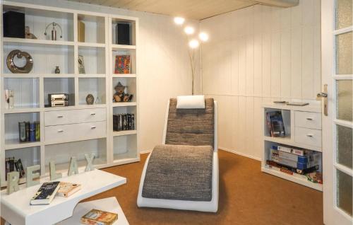 Stunning home in Langenhorn with 2 Bedrooms and WiFi