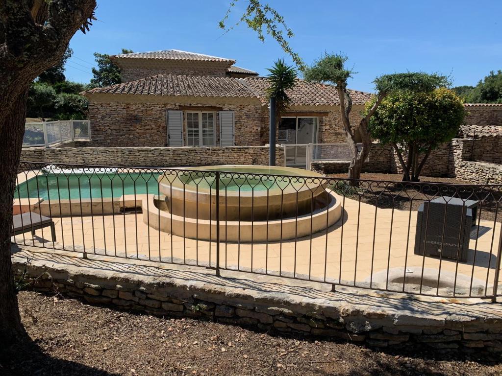 Stunning home in Le Cambout with 2 Bedrooms and WiFi