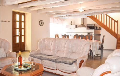 Stunning home in Le Cambout with 2 Bedrooms and WiFi