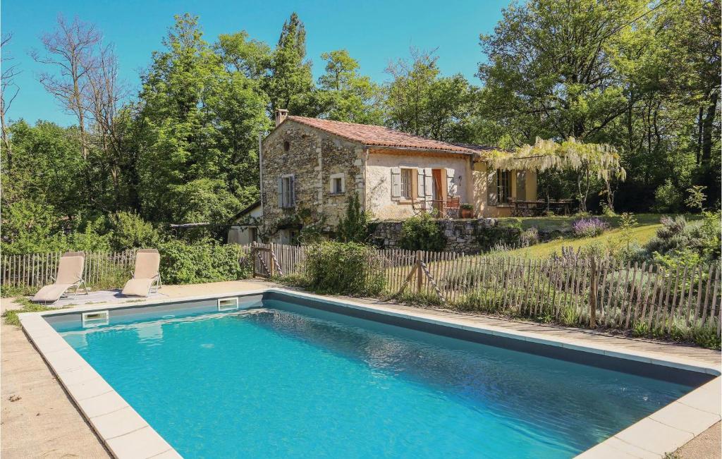 Maison de vacances Stunning home in Le Pot-Laval with 3 Bedrooms, WiFi and Private swimming pool  26160 Le Poët-Laval