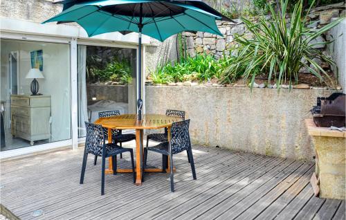 Stunning home in Le Pradet with 1 Bedrooms and WiFi