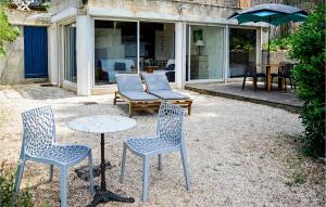 Stunning home in Le Pradet with 1 Bedrooms and WiFi