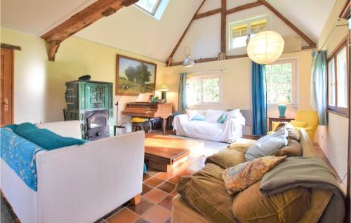Stunning home in Le Tilleul with WiFi and 3 Bedrooms