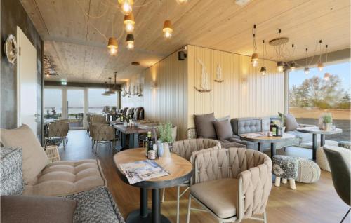Stunning home in Lembruch-Dmmer See with 2 Bedrooms, Sauna and Indoor swimming pool