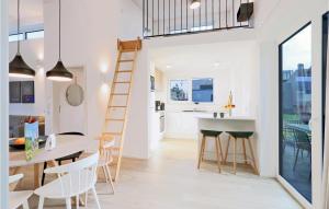 Stunning home in Lembruch-Dmmer See with 2 Bedrooms, Sauna and WiFi