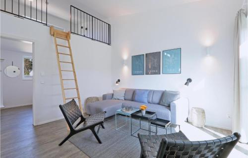 Stunning home in Lembruch-Dmmer See with 3 Bedrooms, WiFi and Indoor swimming pool