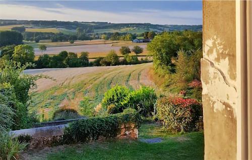 Stunning home in Lusignac with 3 Bedrooms, WiFi and Outdoor swimming pool