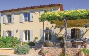 Maison de vacances Stunning home in Mallemort with 3 Bedrooms, WiFi and Outdoor swimming pool  13370 Mallemort Provence-Alpes-Côte d\'Azur