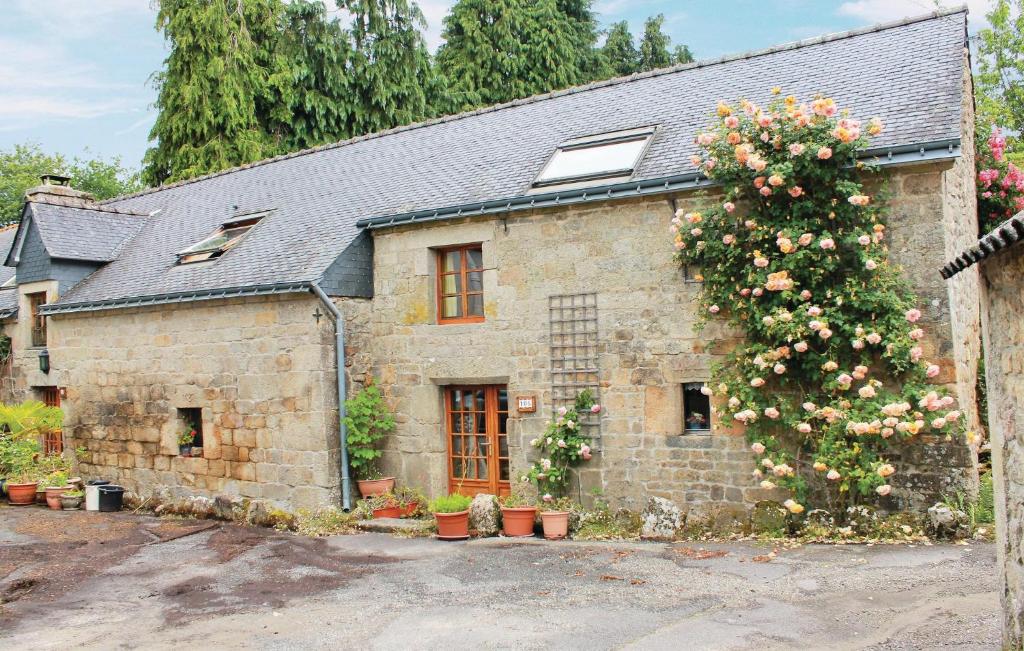 Maison de vacances Stunning home in Melrand with 1 Bedrooms  56310 Melrand
