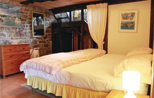 Stunning home in Melrand with 1 Bedrooms