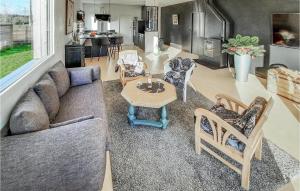 Stunning home in Moëlan-sur-mer with WiFi and 2 Bedrooms