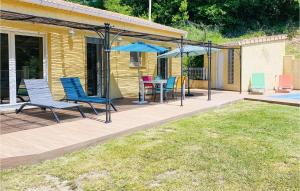 Stunning home in Molires-sur-Cze with 2 Bedrooms, WiFi and Outdoor swimming pool