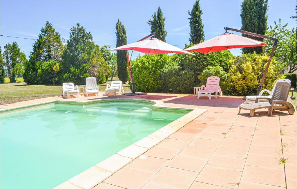 Stunning home in Montaut with Outdoor swimming pool, WiFi and 1 Bedrooms , 24560 Montaut