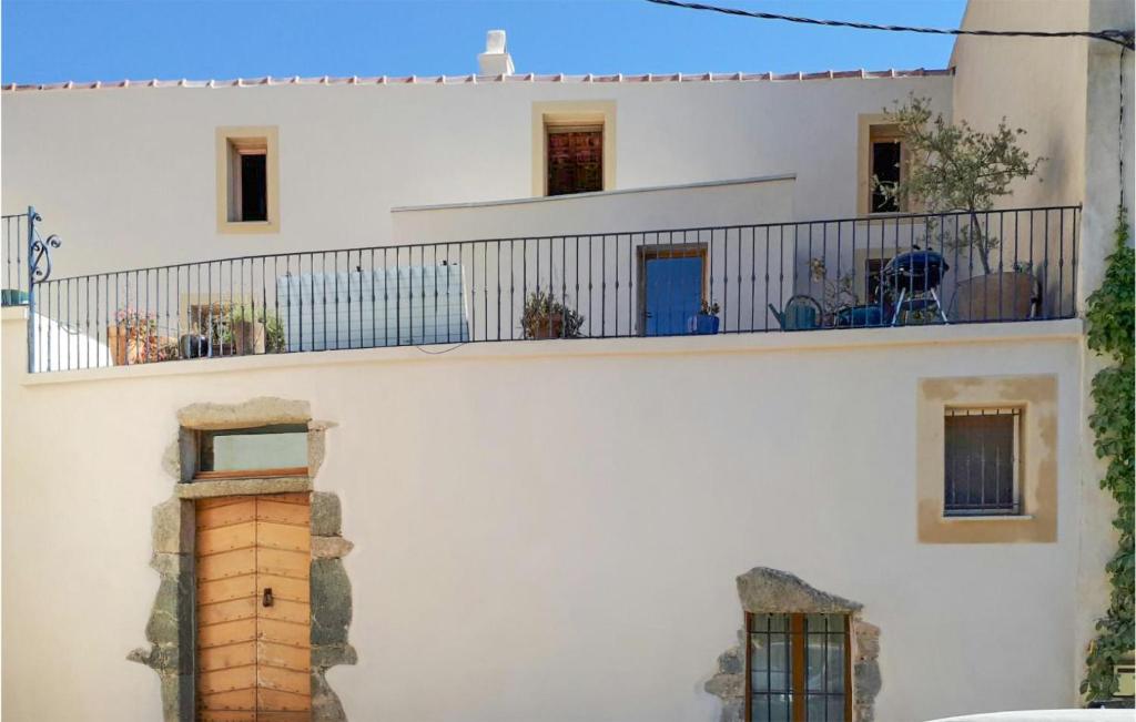 Maison de vacances Stunning home in Montegrosso with 4 Bedrooms and WiFi  20214 Montegrosso