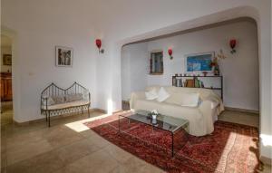 Stunning home in Montegrosso with 4 Bedrooms and WiFi