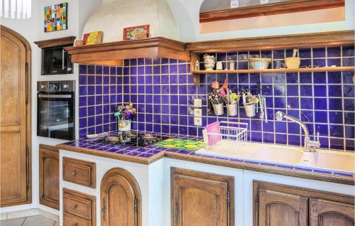 Stunning home in Montlimar with WiFi, Private swimming pool and Outdoor swimming pool