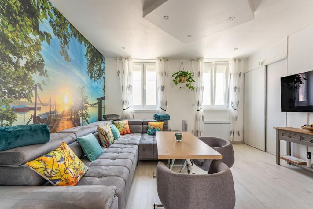 Stunning home in Montoison with WiFi and 3 Bedrooms