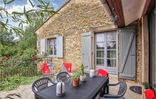 Stunning home in Montoison with WiFi and 3 Bedrooms