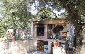 Stunning home in Mornas with 3 Bedrooms, WiFi and Outdoor swimming pool