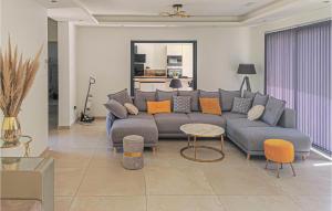 Stunning home in Mornas with Outdoor swimming pool, WiFi and 3 Bedrooms