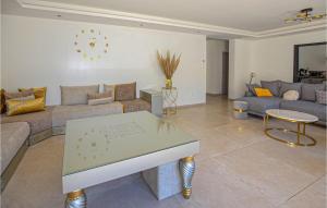 Stunning home in Mornas with Outdoor swimming pool, WiFi and 3 Bedrooms