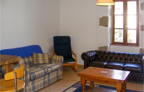 Stunning home in Nantiat with 2 Bedrooms and WiFi