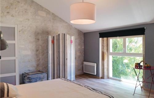 Stunning home in Narbonne with 2 Bedrooms, WiFi and Sauna