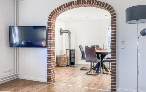 Stunning home in Niebüll with WiFi and 4 Bedrooms