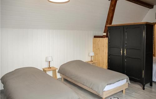 Stunning home in OSTHEIM with 1 Bedrooms and WiFi