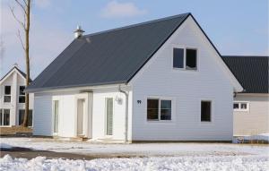 Stunning home in OstseeResort Olpenitz with 3 Bedrooms, Sauna and WiFi