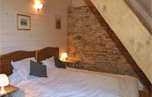 Stunning home in Padirac with 2 Bedrooms, WiFi and Outdoor swimming pool