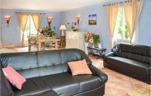 Stunning home in Payzac with WiFi, Private swimming pool and Outdoor swimming pool