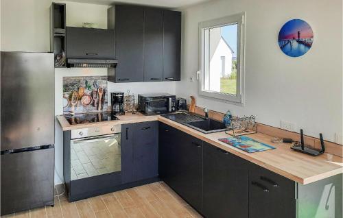 Stunning home in Penmarch with 3 Bedrooms and WiFi